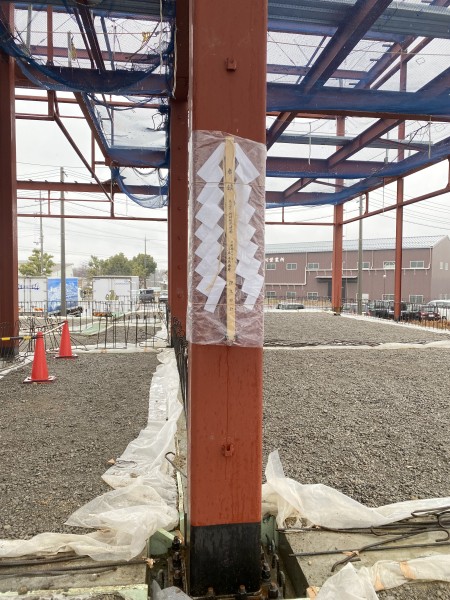 本社物流センターの上棟式を執り行いました