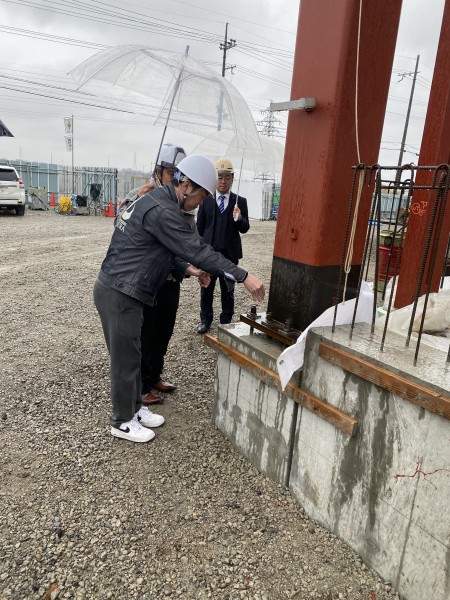 本社物流センターの上棟式を執り行いました