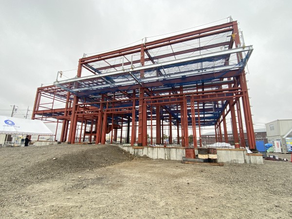 本社物流センターの上棟式を執り行いました